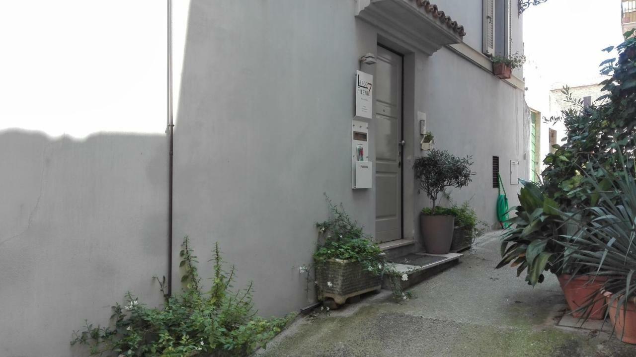 Bed and Breakfast Largo Fileni 7 San Benedetto del Tronto Exterior foto